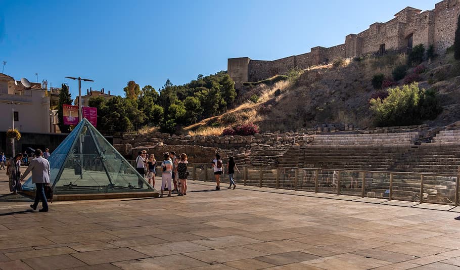 Visita guiada gratis por la Alcazaba y Teatro Romano - Málaga a pie